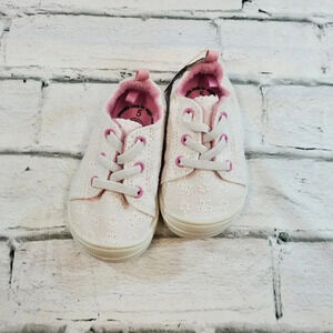 Girls White Embroidery Sneakers. Girls Baby Shoes